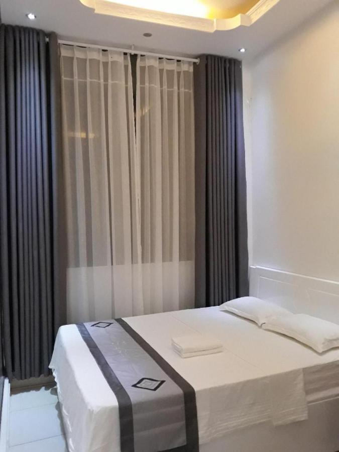 Roma Hotel Noi Bai Airport Hanoi Bagian luar foto
